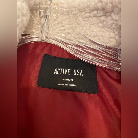 Vest - Picture 3 of 3